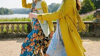 Casaco de camurça sintética, p.s.c., da Jayley Collection, na Top Drawer. Em www.topdrawer.co.uk